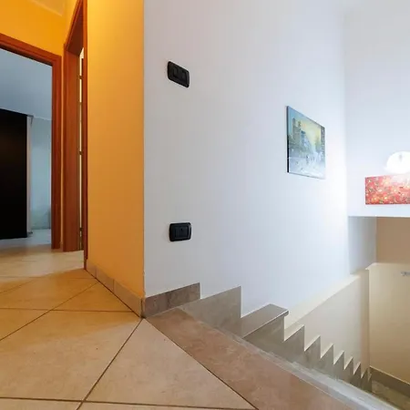 Comi Apartment